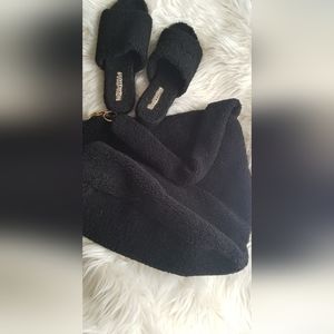 Lucky Brand Faux Fur Fleece Slippers with Purse